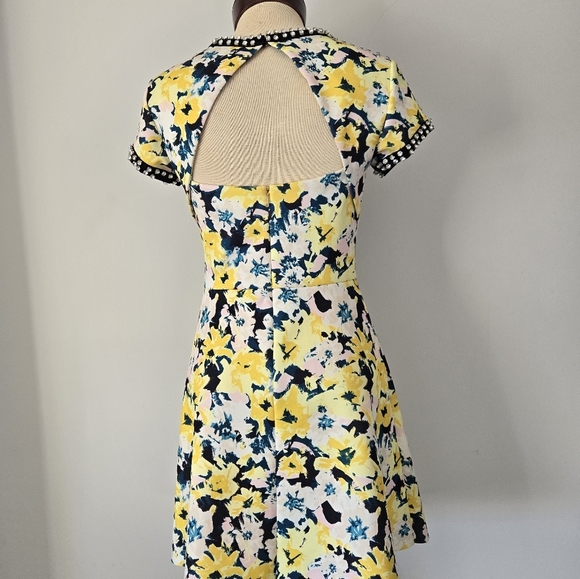 JUICY COUTURE Floral Yellow/ Blue/black Dress with Studded Gem Collar. Size S - Picture 6 of 16